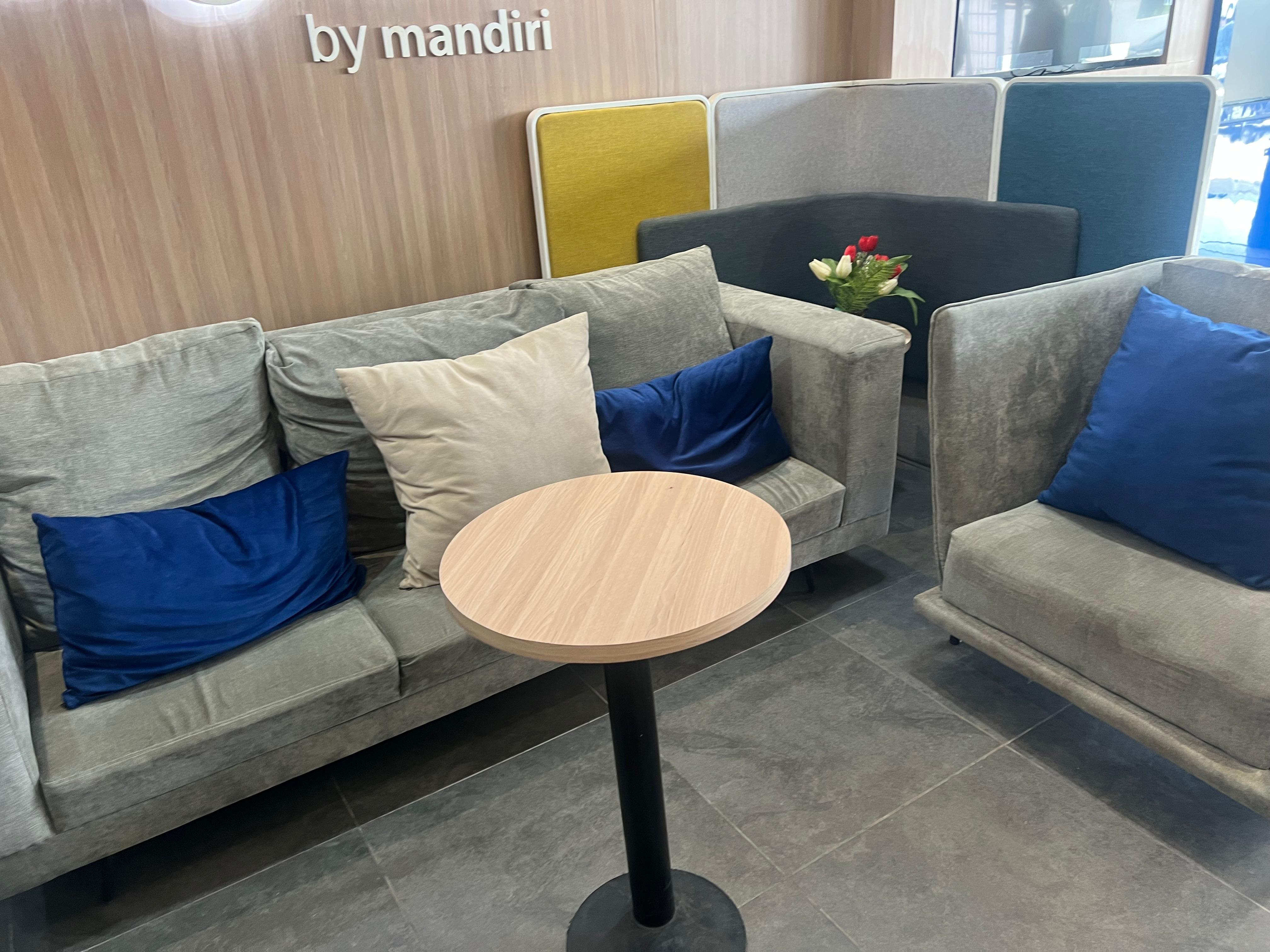Interior Bank Mandiri
